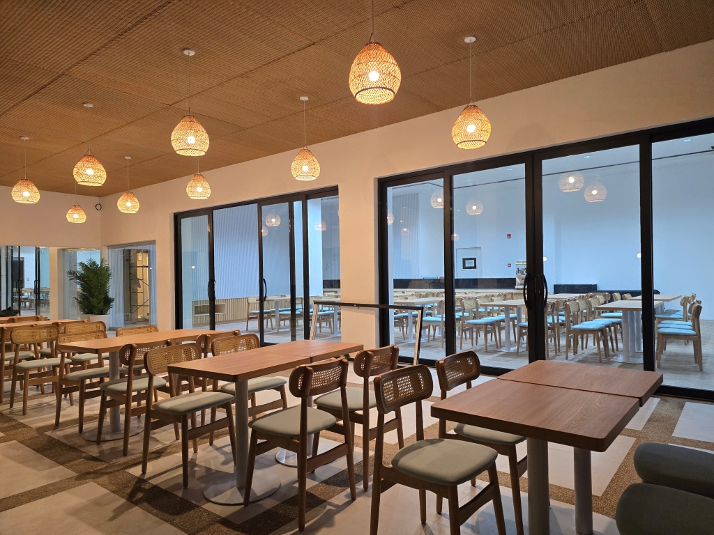 フィリピン留学 Cebu21 - EV La Mer Campus-Restaurant-6